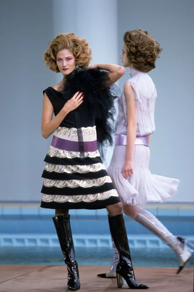 Look 49